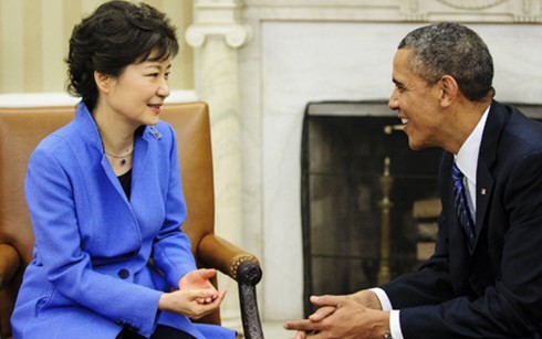 Korean peninsula’s nuclear issue tops the agenda of US-South Korea summit - ảnh 1